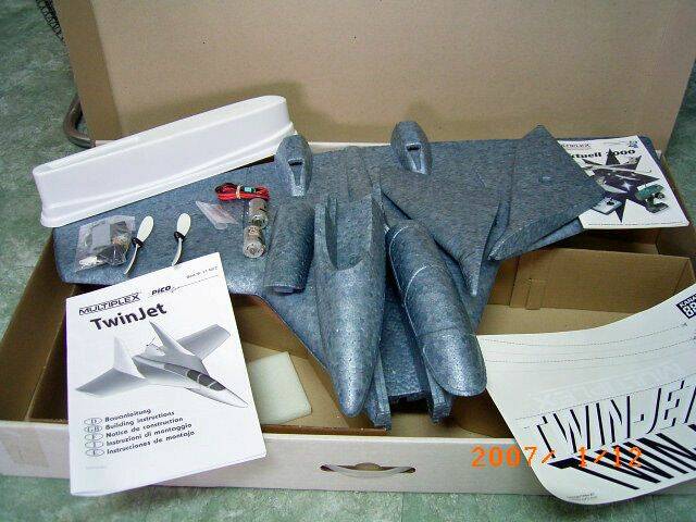 TWIN JET 1_edited.JPG